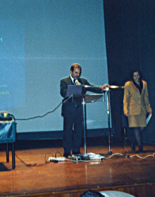 2004 - ΔΙΑΛΕΞΗ ΜΕ ΤΟΝ ΚΑΘΗΓΗΤΗ ΓΙΑΝΝΗ ΤΖΑΦΕΤΤΑ 'Η ΥΓΕΙΑ ΤΗΣ ΓΥΝΑΙΚΑΣ ΜΕΤΑ ΤΑ 40'