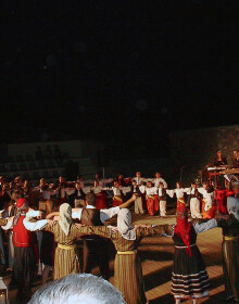 2013 - ΤΑ ΣΜΥΡΝΕΪΚΑ ΤΡΑΓΟΥΔΙΑ